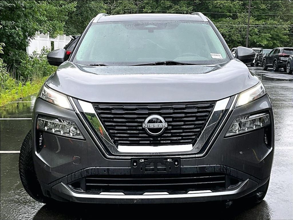 Used 2023 Gray Nissan SL image 2