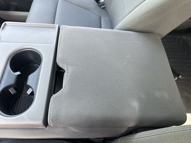 Used 2019 Gray Ford XLT image 27