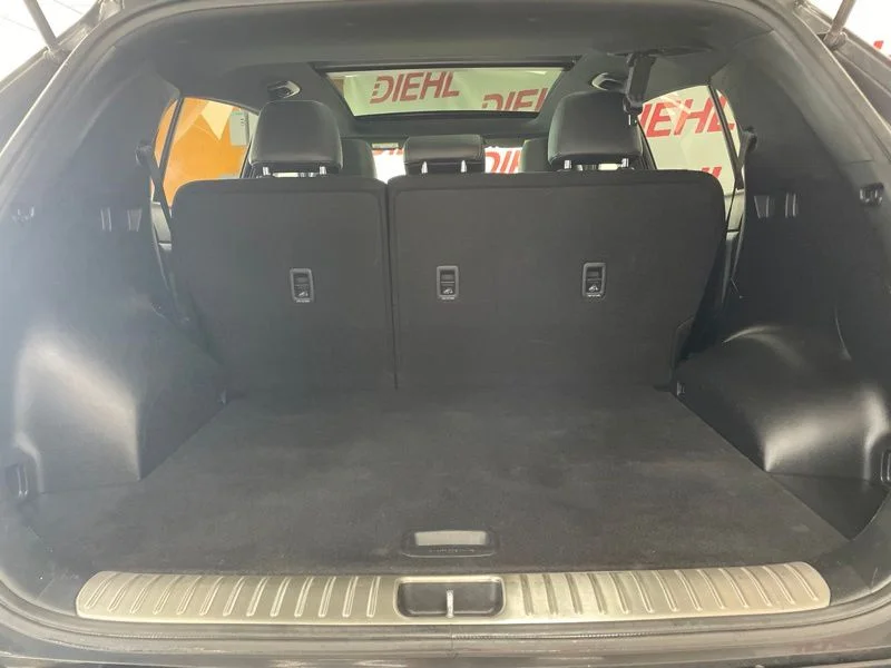 Used 2021 Red Kia S image 6