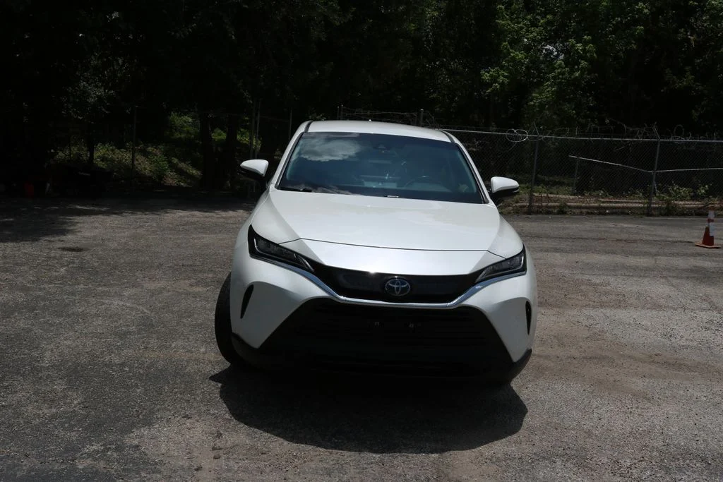 Used 2021 White Toyota LE image 8