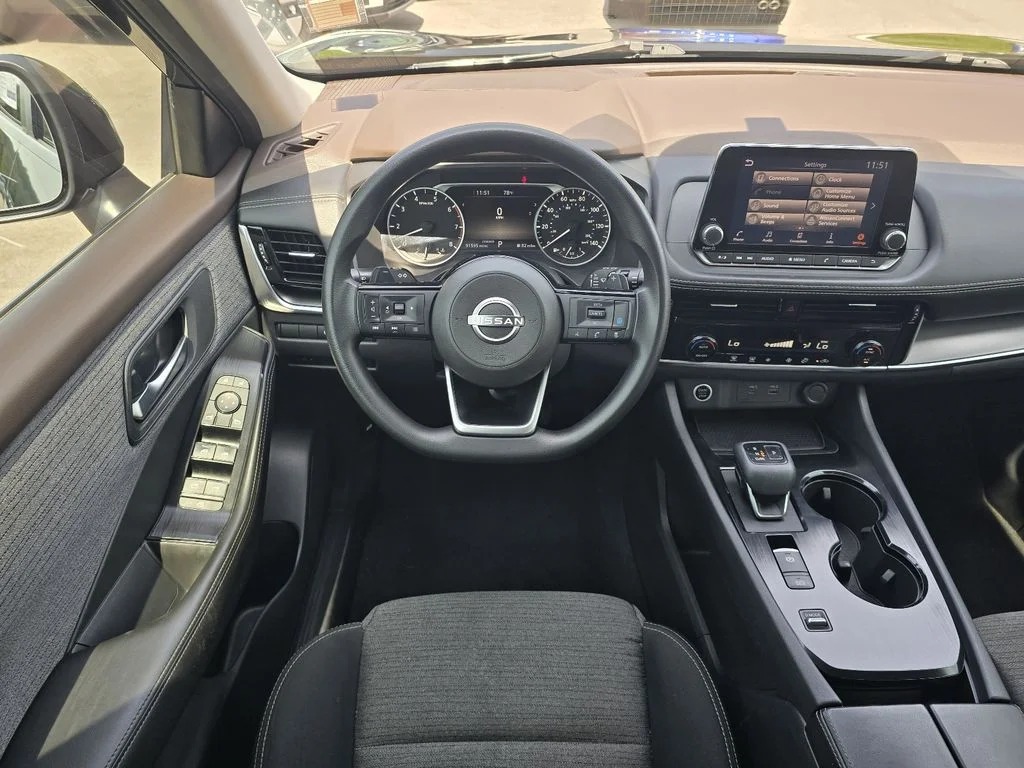 Used 2022 Super Black Nissan SV image 13