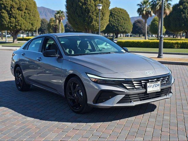 New 2026 Silver Hyundai SEL Sport Premium image 3