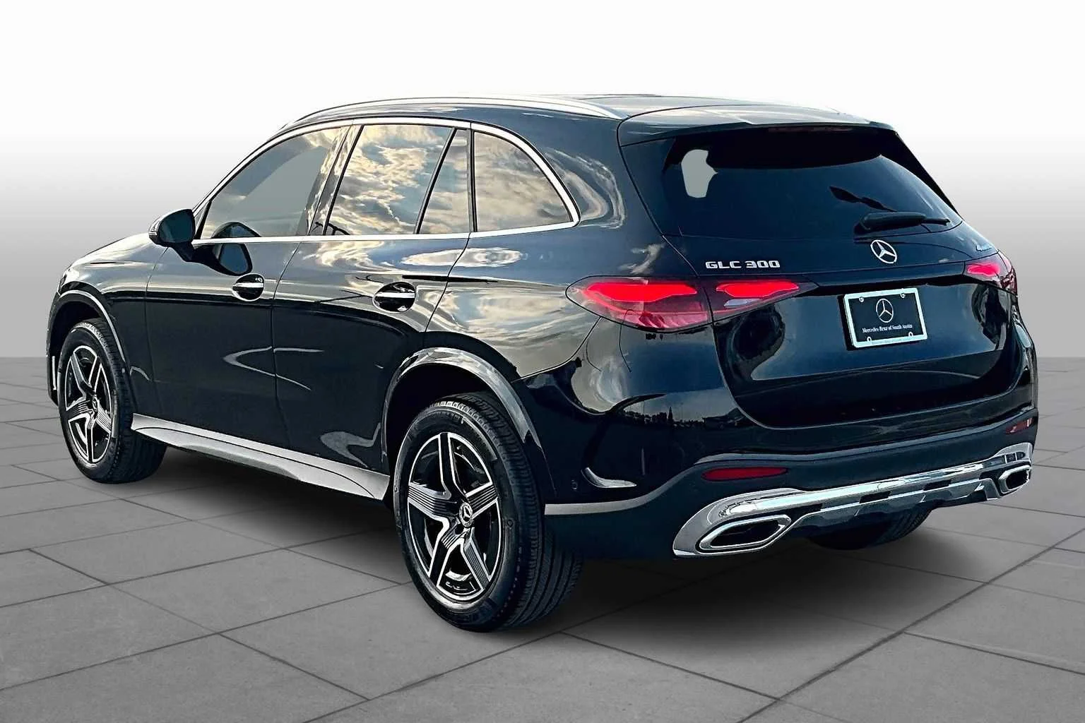 New 2026 Black Mercedes-Benz GLC 300 image 12