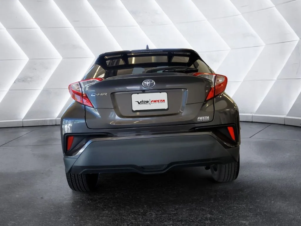 Used 2019 Gray Toyota XLE image 5
