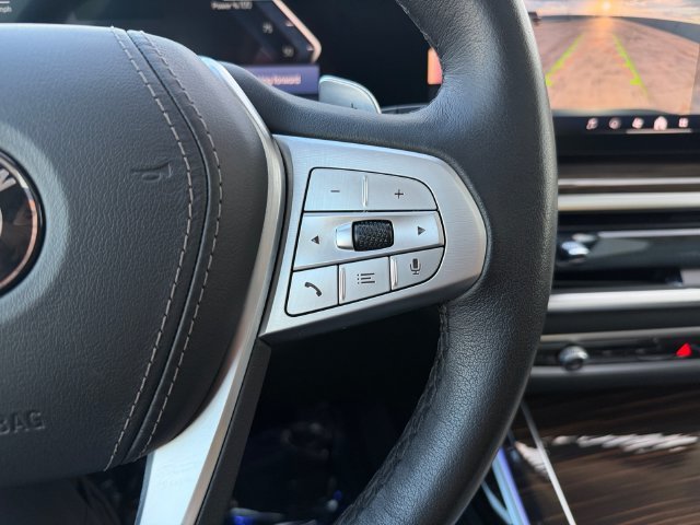 Used 2026 Blue BMW xDrive40i image 23