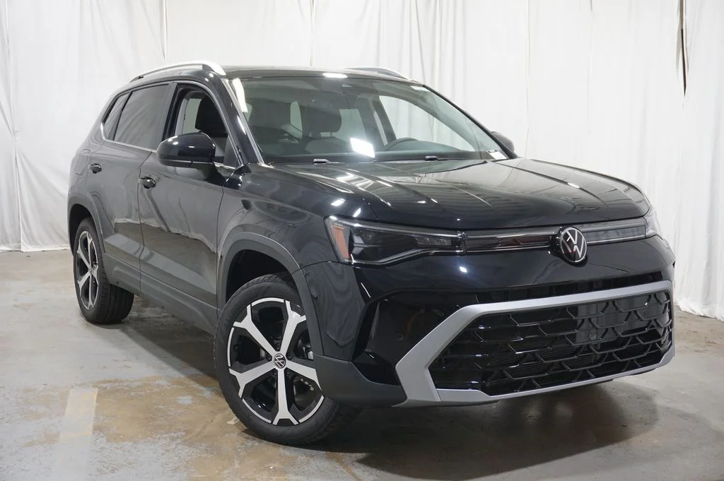 New 2026 Black Volkswagen 1.5T SEL image 3