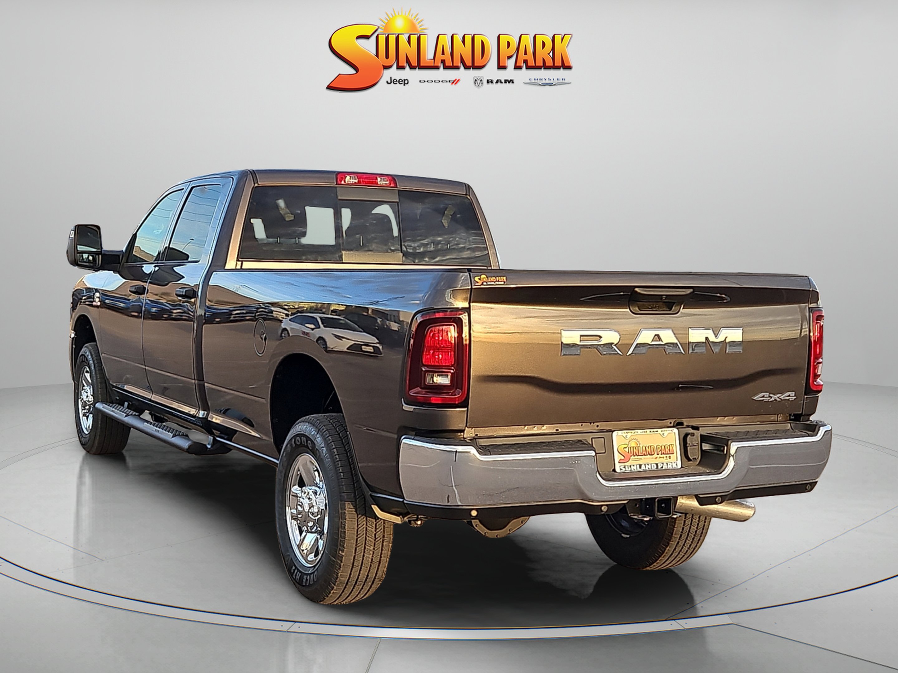 New 2026 Granite Crystal Metallic Clearcoat RAM Tradesman image 4