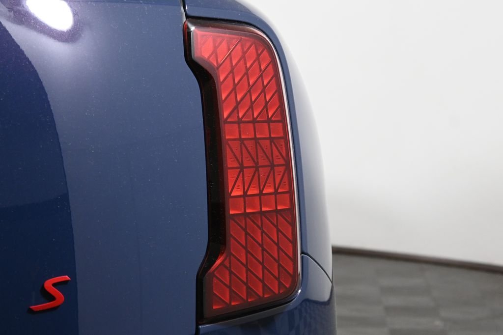 New 2027 Blue MINI Iconic image 13