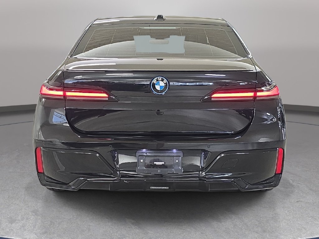 Certified Used 2023 Black Sapphire Metallic BMW xDrive60 image 8