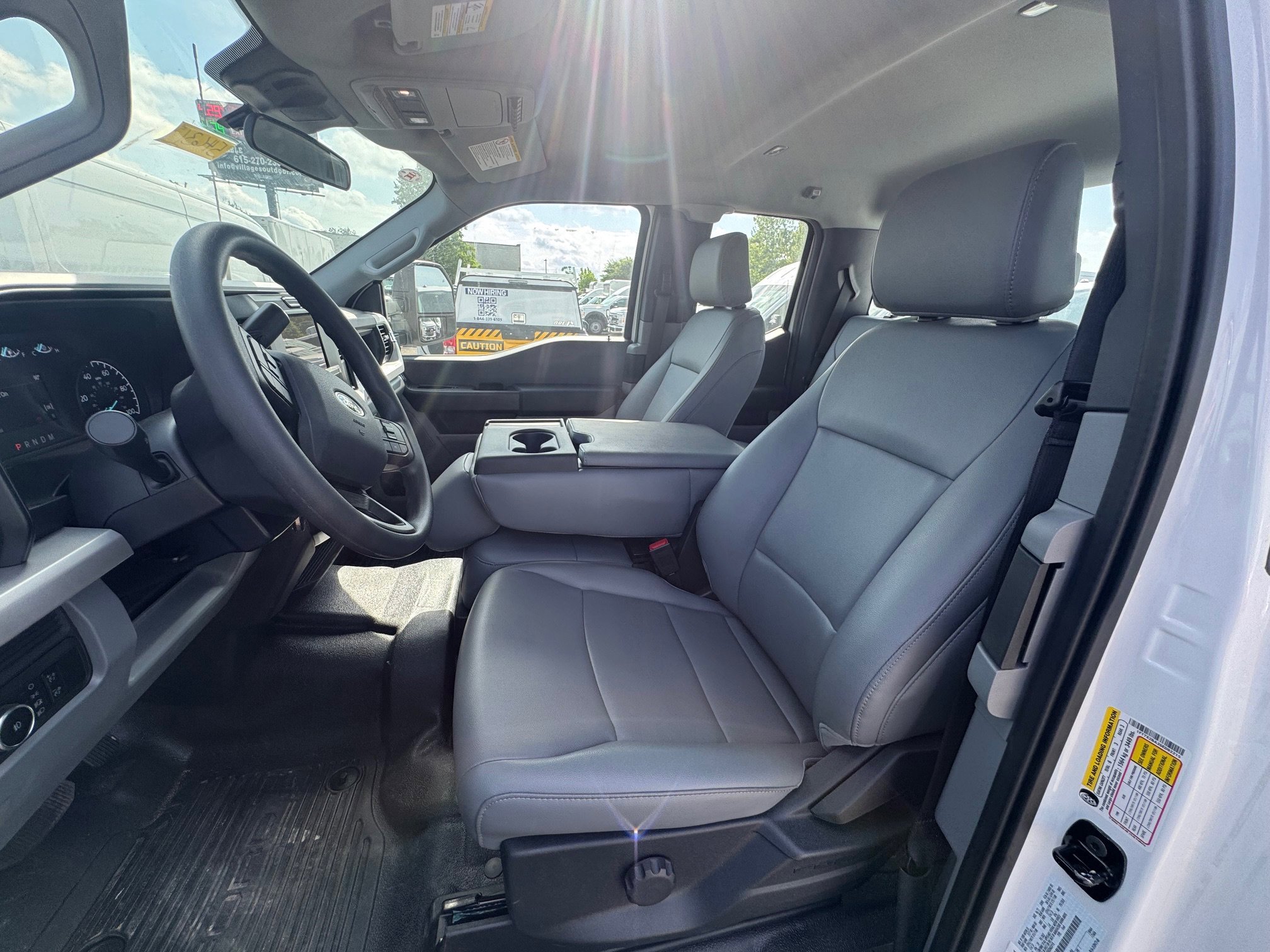 New 2025 Oxford White Ford F-250® XL image 19