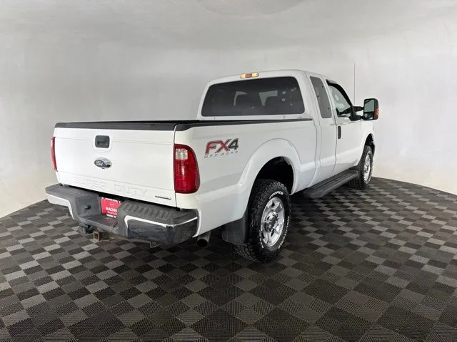 Used 2014 White Ford XLT image 5