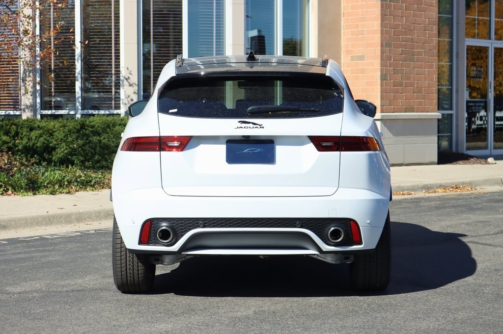 2024 JAGUAR E-PACE - Image 3