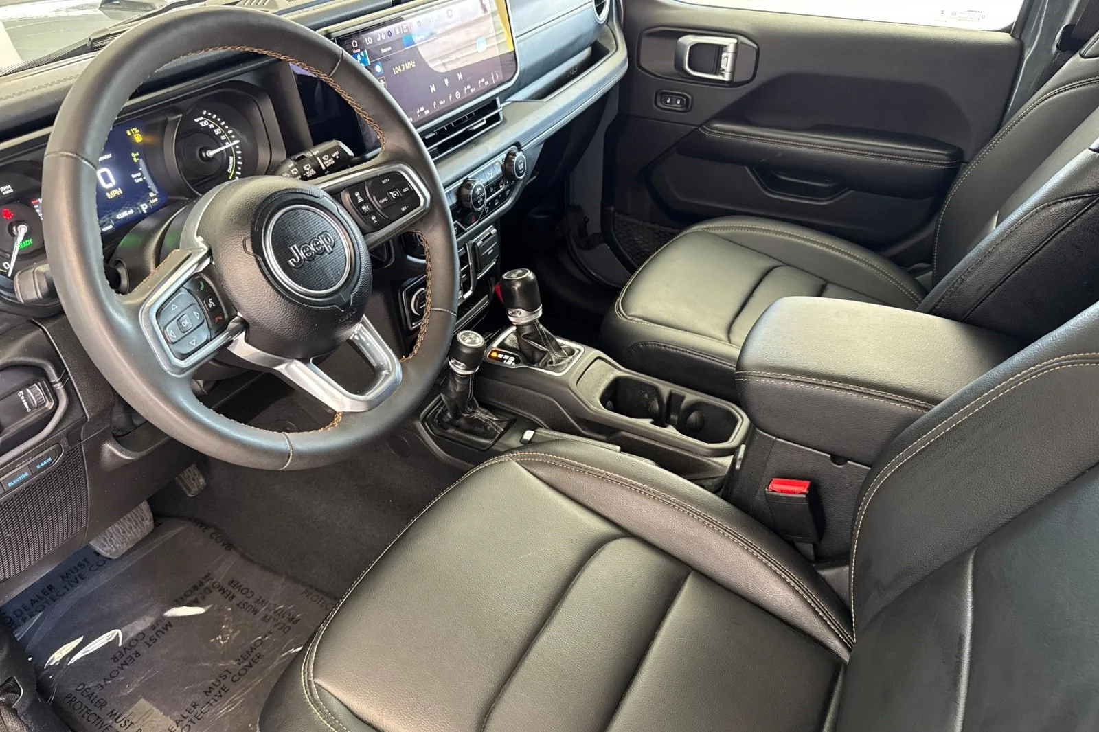 Used 2024 ANVIL CLEAR-COAT Jeep Sahara image 9