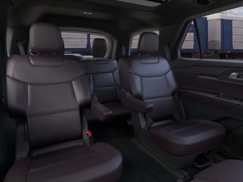 New 2026 Star White Metallic Tri-Coat Ford Platinum™ image 11