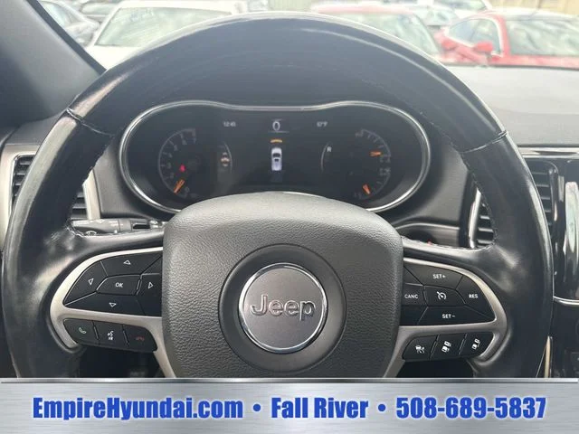 Used 2022 White Jeep Limited image 31