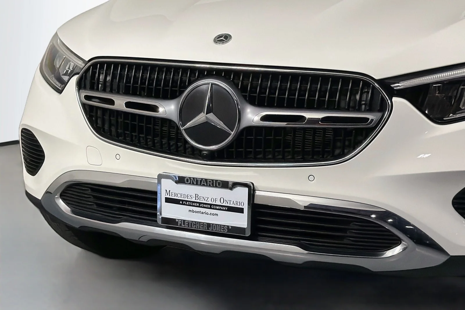 Certified Used 2025 Polar White Mercedes-Benz 350e image 14