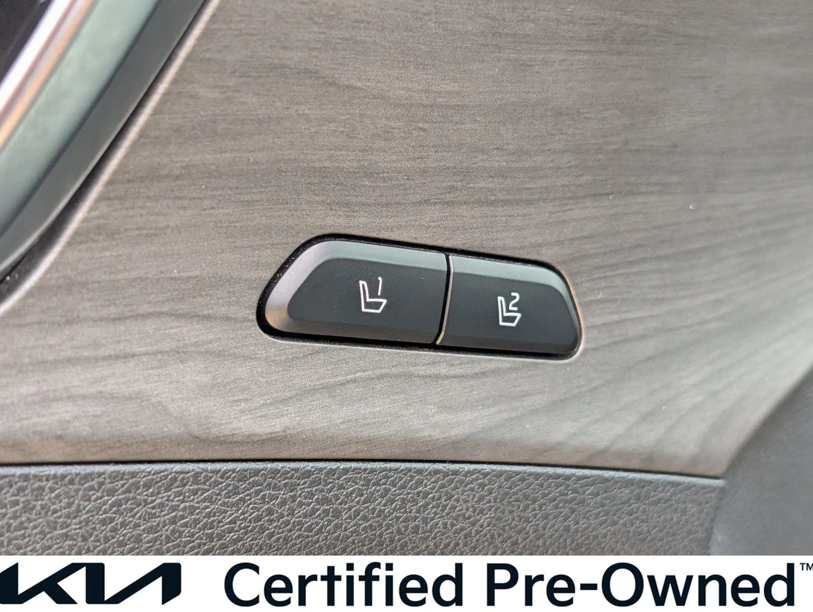 Used 2024 Jungle Green/Ebony Black Roof Kia X-Pro Prestige image 16