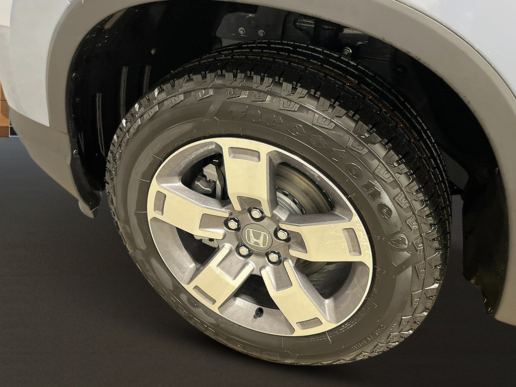 New 2026 Sonic Gray Pearl Honda RTL image 11