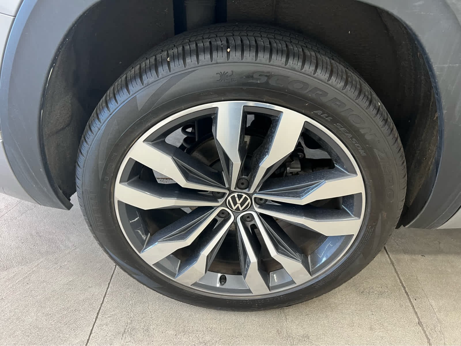 2023 Volkswagen Atlas SEL Premium R-Line - Photo 9