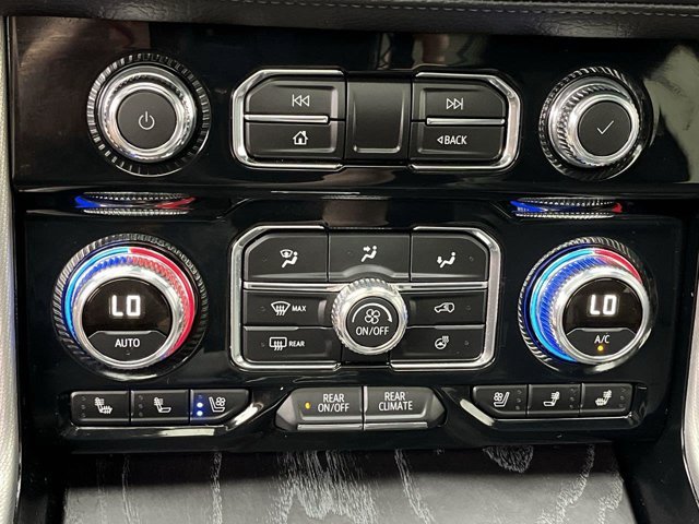 Used 2024 Onyx Black GMC Denali image 24