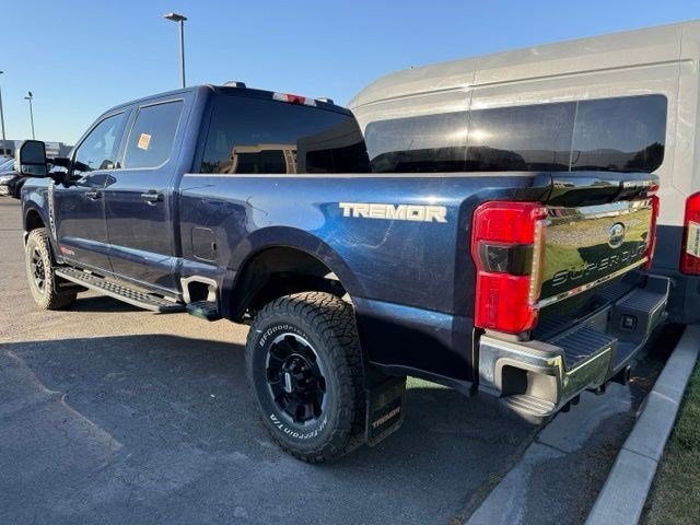 Used 2025 Dark Blue Ford XL image 19