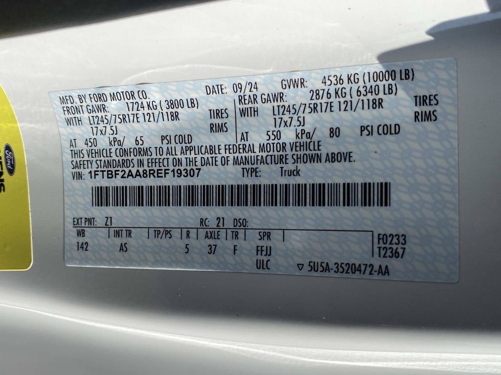 Used 2024 Oxford White Ford XL image 18