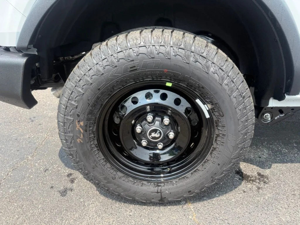 New 2026 Avalanche Gray Ford Big Bend® image 48