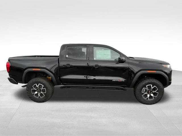 2026 GMC Canyon AT4X - Photo 9