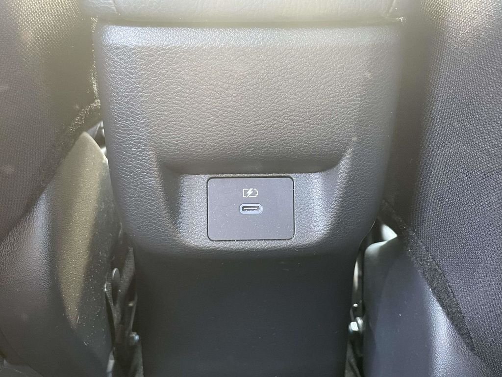 2025 Nissan Versa Sedan SV - Photo 12