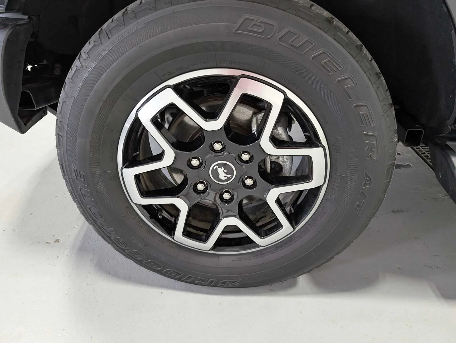 Used 2025 Shadow Black Ford Outer Banks image 3