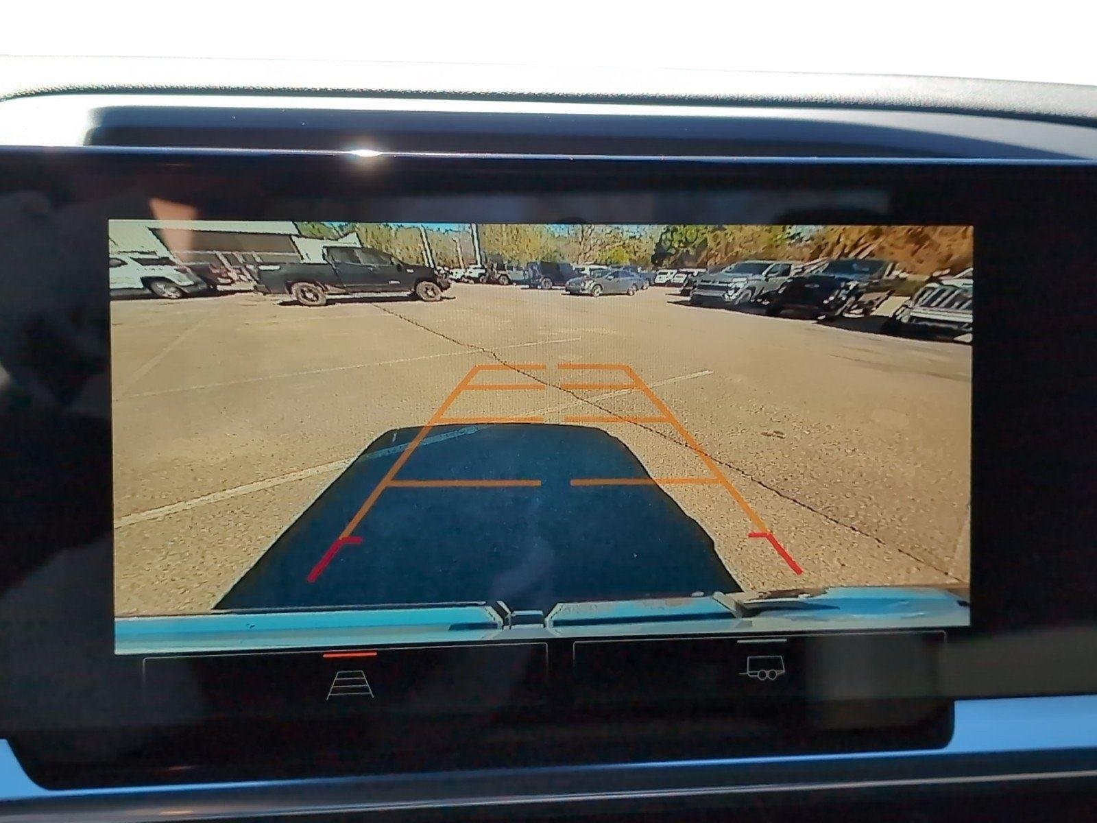 New 2026 Summit White GMC Elevation image 18
