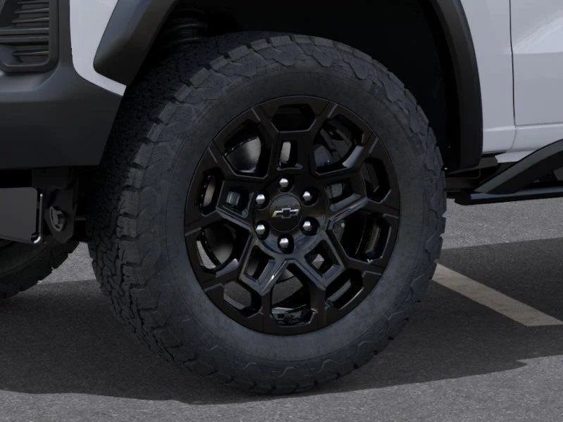 New 2026 Summit White Chevrolet Trail Boss image 9