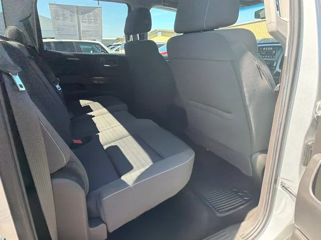 Used 2018 Quicksilver Metallic GMC SLE image 12