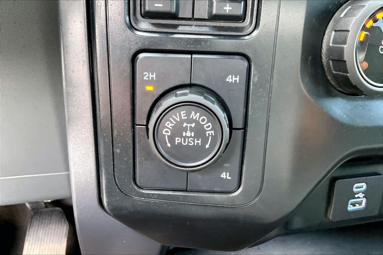 Used 2023 Atlas Blue Ford XLT image 59
