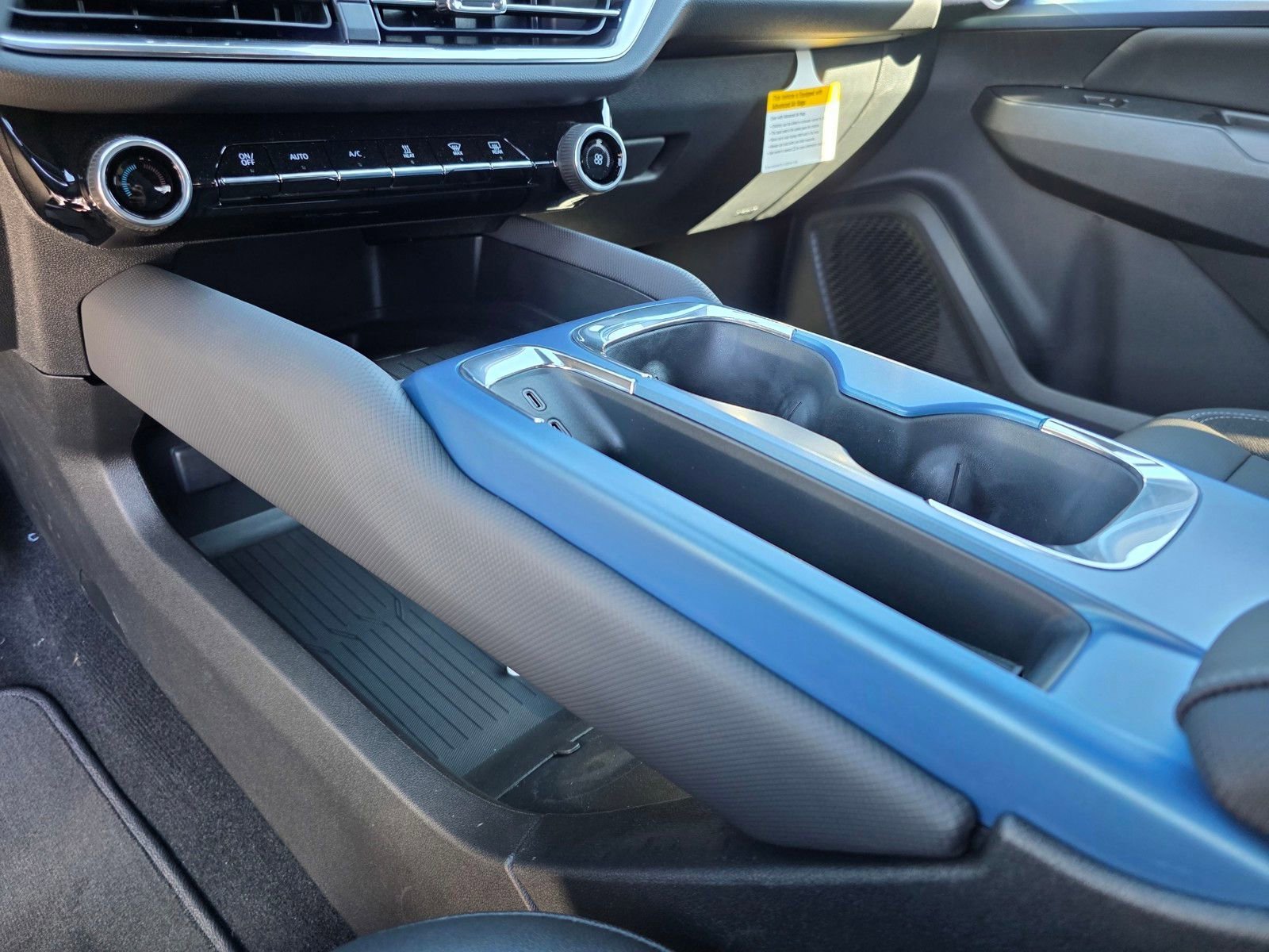 2026 Chevrolet Equinox EV 2LT - Photo 27