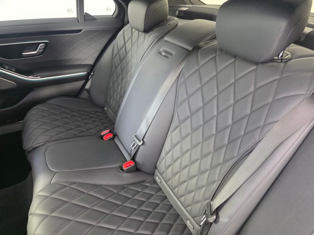 Used 2023 Black Mercedes-Benz S 580 image 16