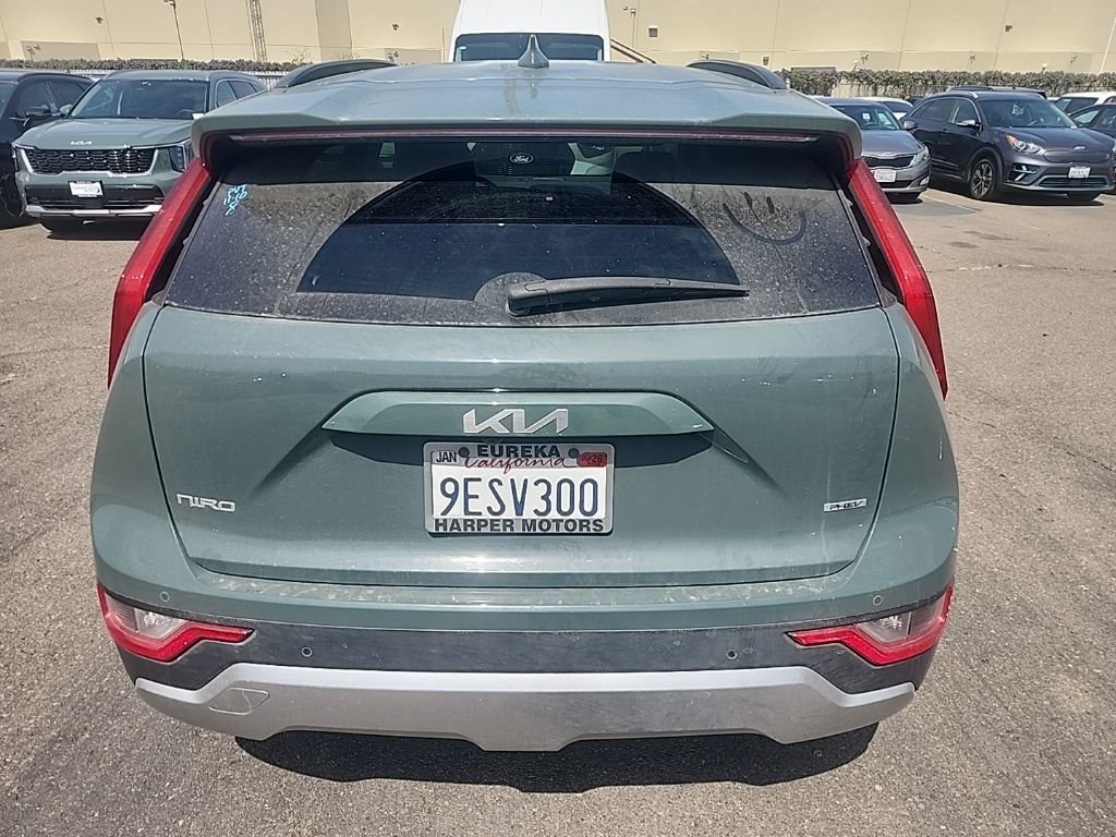 Used 2023 Green Kia EX image 12