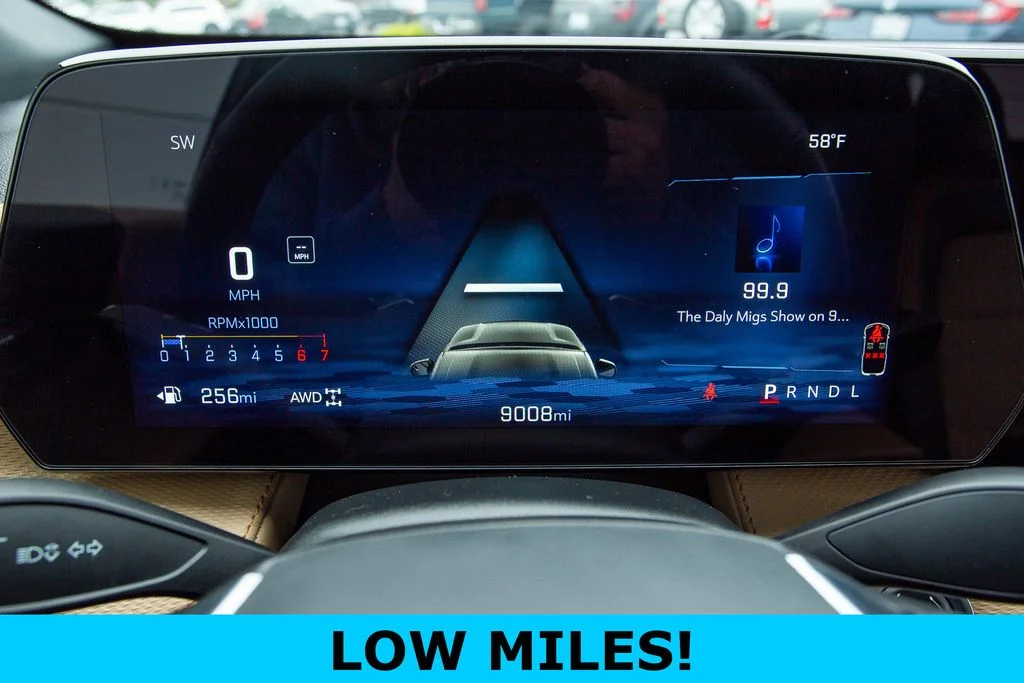 Used 2025 Black Metallic Chevrolet AWD ACTIV image 3