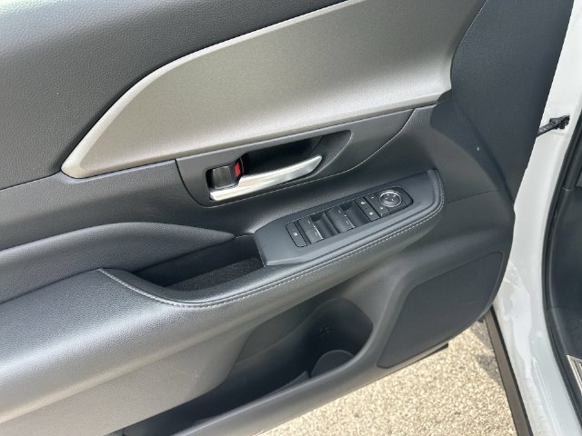 Certified Used 2024 Wind Chill Pearl Toyota XLE image 24