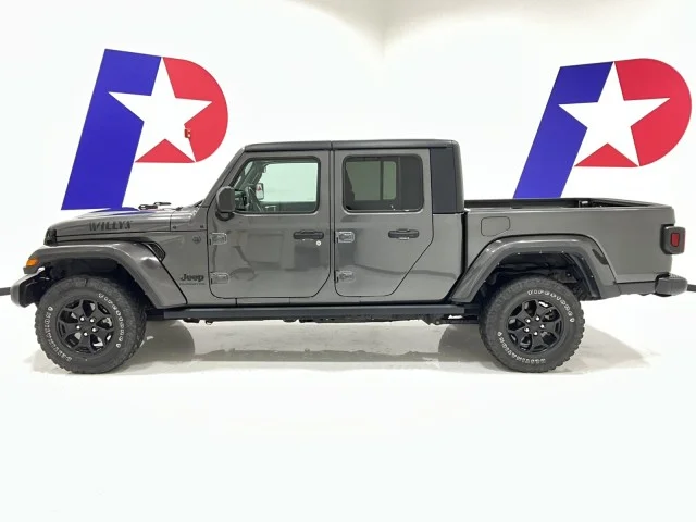 Used 2022  Jeep Willys image 8