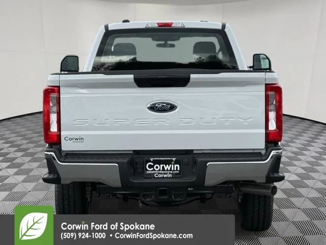 New 2026 Oxford White Ford XL image 12