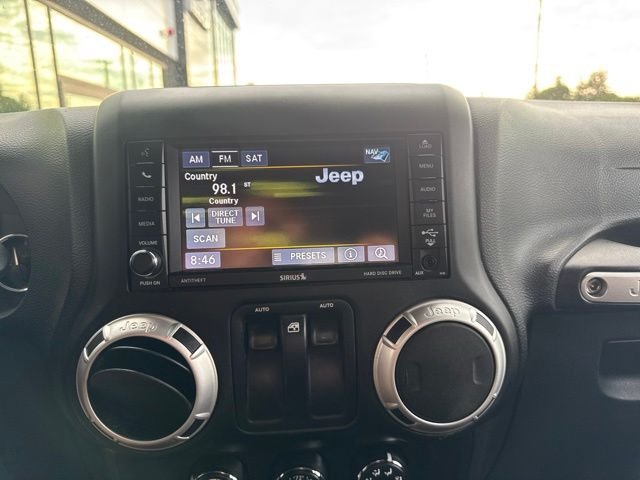 Used 2014 Black Jeep Sahara image 13