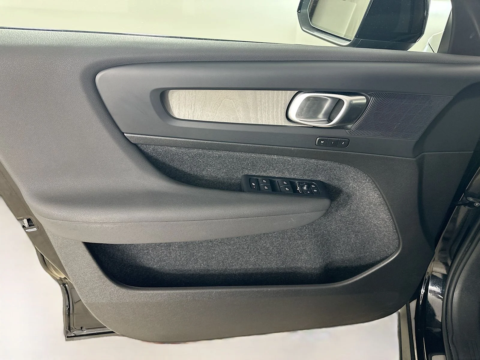 Used 2026  Volvo  image 16