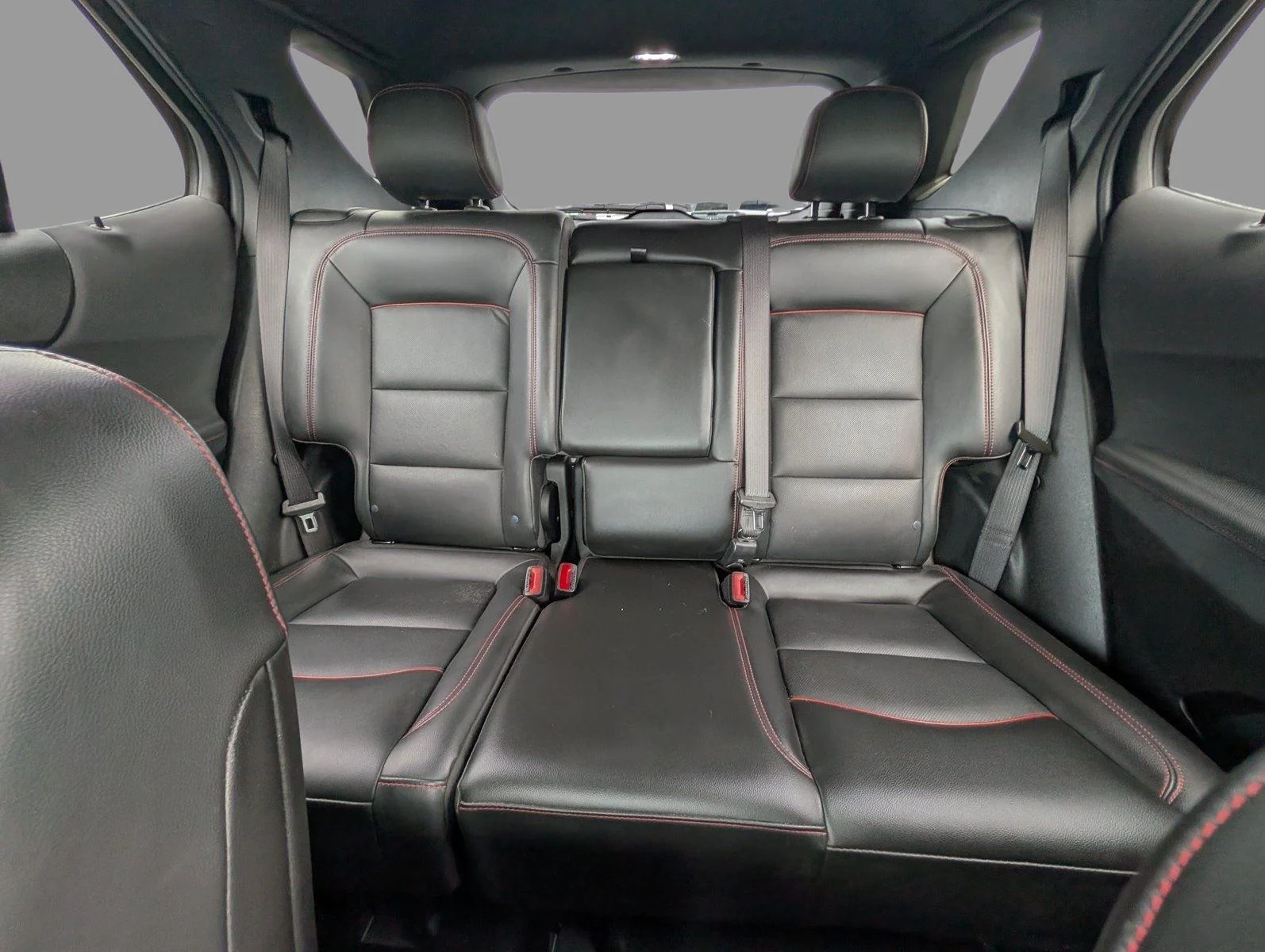 Used 2022 Silver Ice Metallic Chevrolet RS image 13