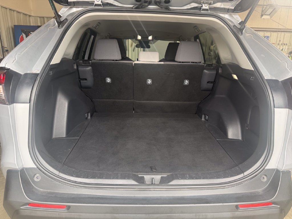 Used 2025 Silver Toyota XLE image 24