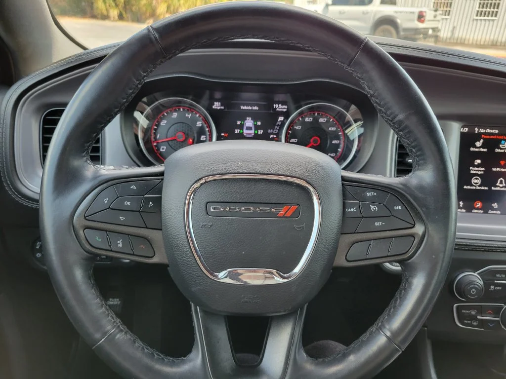Used 2023 Orange Dodge SXT image 29