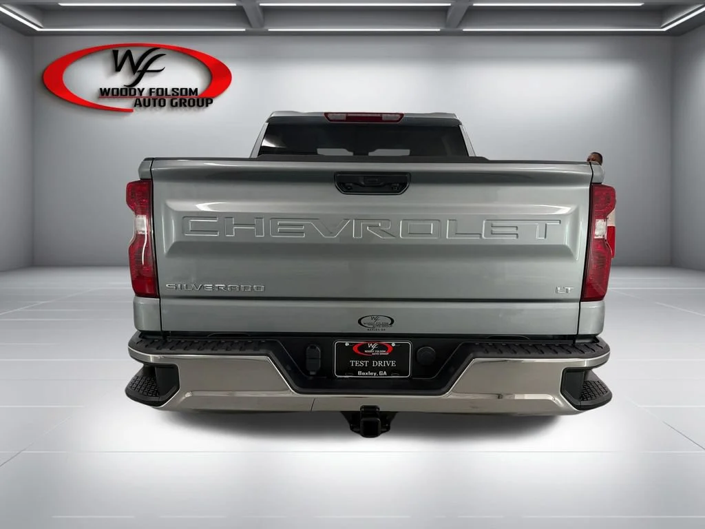 New 2026 Sterling Gray Metallic Chevrolet LT (2FL) image 7
