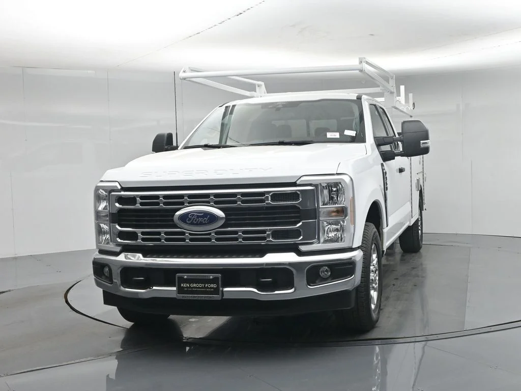 New 2026 Oxford White Ford XLT image 61