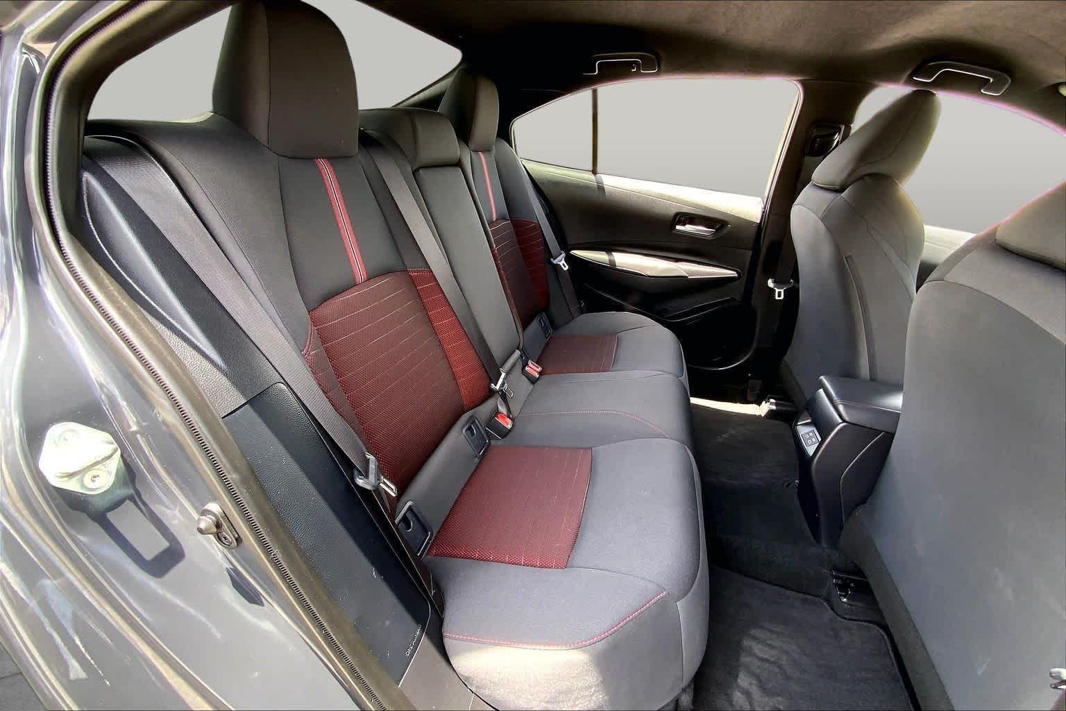 Used 2025 Underground Toyota SE image 19