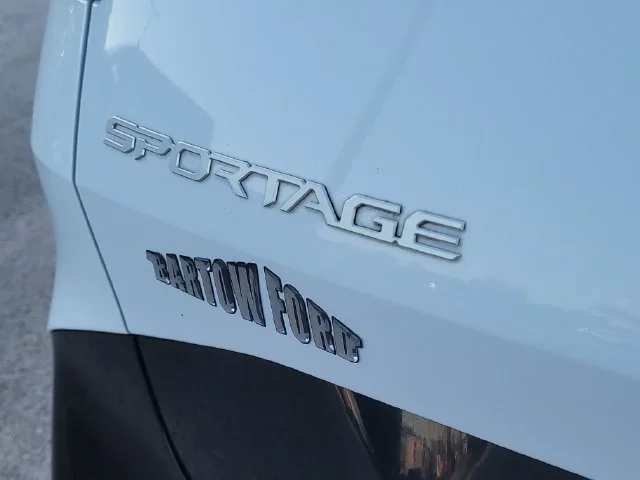 Certified Used 2023 White Kia SX-Prestige image 9